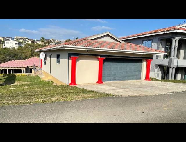 2 BEDROOM HOUSE FOR SALE IN ILLOVO BEACH